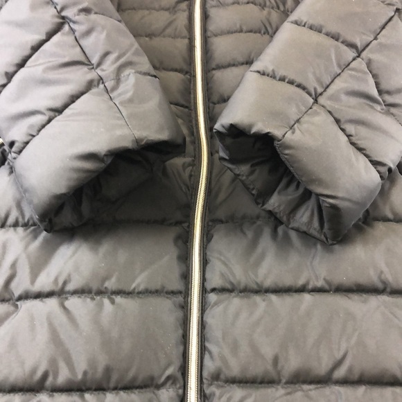 Tahari black long line hooded quilted women’s puffer jacket Large faux fur hood - Picture 12 of 14